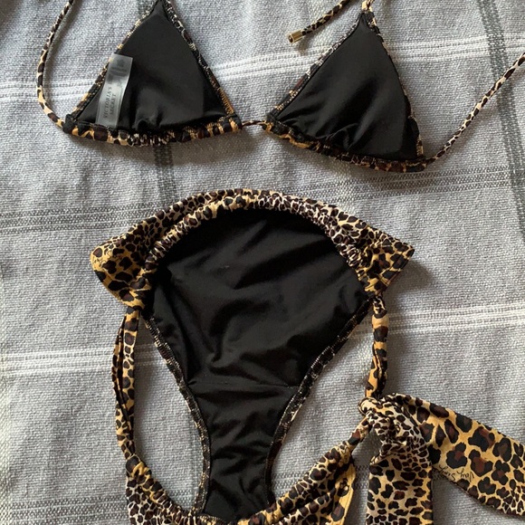 SOLD Victoria’s Secret Leopard Skull Bikini - Picture 8 of 8
